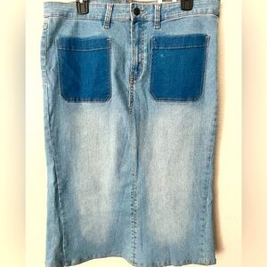 Deep Front Pockets Skirt